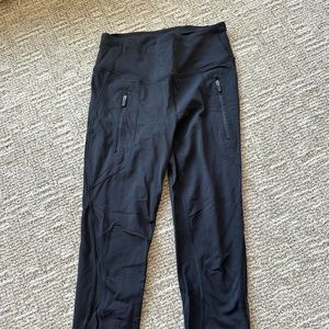 black lululemon leggings